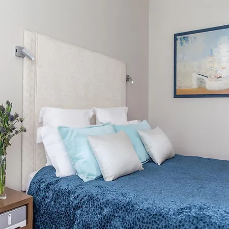 Soleil Boutique H Bed & Breakfast 4*